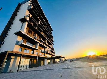 Departamento · 70m² · 2 Recámaras · 2 Estacionamientos · Departamento en Renta Amueblado en Torre Encinos con Amenidades