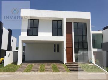 Casa · 310m² · 3 Recámaras · 2 Estacionamientos · Hermosa Casa con Paneles Solares | Residencial Punta Tiburón Marina