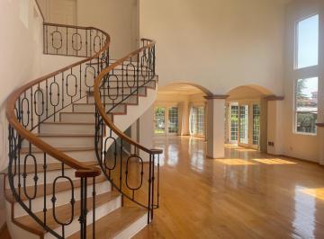 Casa de 3 habitaciones, Lerma · Casa en Venta con Doble Jardín en Fraccionamiento Los Robles