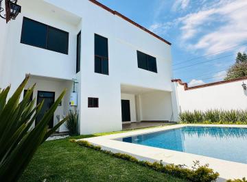 Casa de 4 habitaciones, Emiliano Zapata · Casa con Acabados de Lujo, Emiliano Zapata