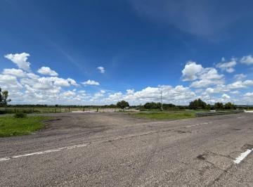 Casa · 4500m² · Terreno en Venta por Libramiento a Pie de Carretera - (4)