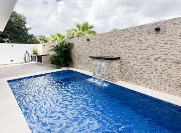 Casa · 450m² · 4 Recámaras · 3 Estacionamientos · Casa en Rio en Venta
