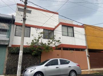 Casa · 356m² · 5 Recámaras · 2 Estacionamientos · Casa Venta Para Remodelar en Col Xotepingp, Coyoacán