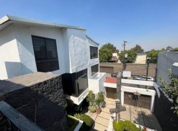 Casa · 594m² · 7 Recámaras · 3 Estacionamientos · Casa Para Remodelar en Calle Cañada, Jardines del Pedregal