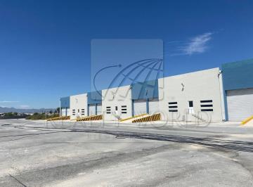 Bodega comercial · 648m² · 8 Estacionamientos · Bodega Renta en Libramiento Oscar Flores Tapia, Arteaga