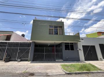 Casa · 263m² · 6 Recámaras · 1 Estacionamiento · Casa en Venta Las Aguilas