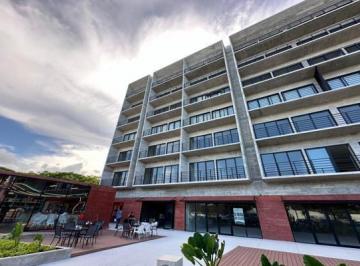 Departamento · 93m² · 2 Recámaras · 1 Estacionamiento · Departamento en Venta en Av Nader Cancún de 2 Recámaras