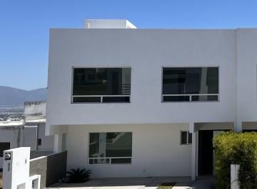 Casa en condominio de 3 habitaciones, Querétaro · ¡Tu Nuevo Hogar Te Espera en Grand Preserve Juriquilla!