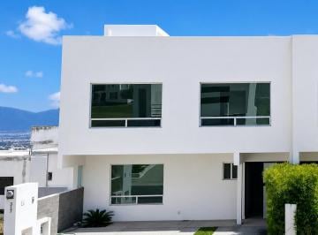 Casa en condominio de 3 habitaciones, Querétaro · ¡Tu Nuevo Hogar Te Espera en Grand Preserve Juriquilla!