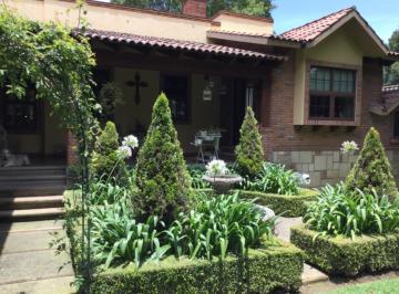 Casa · 349m² · 2 Recámaras · 4 Estacionamientos · Casa en Venta, hacienda de San Martin Ocoyoacac, Carr Mex - Toluca