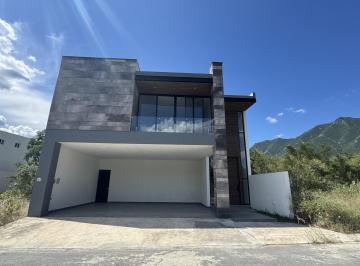 Casa · 349m² · 4 Recámaras · 2 Estacionamientos · Casa en Venta Fraccionamiento Aysso, Santiago, Carretera Nacional