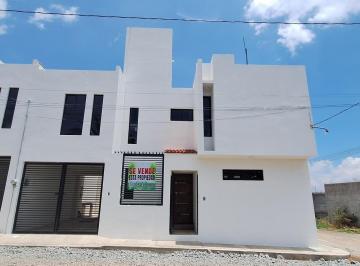 Casa · 139m² · 3 Recámaras · 1 Estacionamiento · Venta de Casa en Col. Rojo Gomez