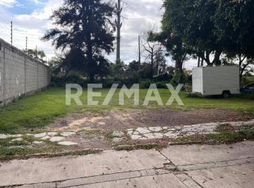Terreno / Lote · 200m² · Terreno en Venta - (4)