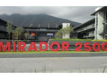 Local en centro comercial , Guadalupe · Local en Plaza Comercial, Mirador 2500