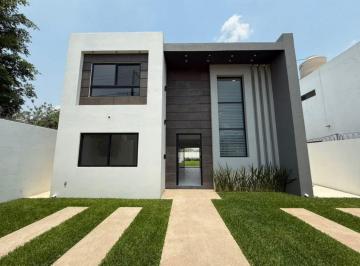 Casa · 240m² · 3 Recámaras · 2 Estacionamientos · Casa - Oaxtepec Centro