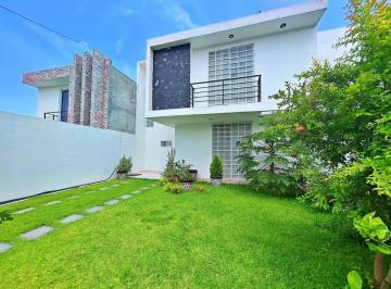 Casa · 165m² · 3 Recámaras · 2 Estacionamientos · Casa - Cuautla