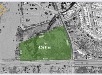 Terreno / Lote · 45m² · Terreno Comercial en Venta
