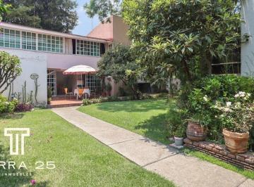 Casa uso de suelo de 11 habitaciones, Azcapotzalco · Casa con Uso de Suelo en Venta en Claveria