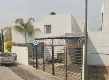 Casa · 200m² · 3 Recámaras · 2 Estacionamientos · Casa en Renta Milenio III
