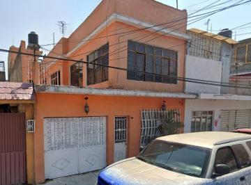 Casa de 3 habitaciones, Gustavo A. Madero · Casa en Venta en Av 493 11, San Juan de Aragón VII Secc, Gustavo A. Madero