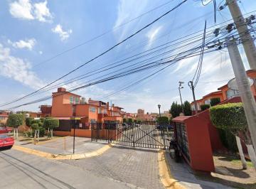 Dúplex de 2 habitaciones, Tlalnepantla de Baz · Casa Duplex en Venta Paseo de Los Ahuehuetes 17 Valle del Tenayo Recuperación Bancaria