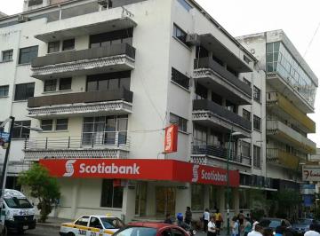 Edificio , Tuxtla Gutiérrez · En Renta Edificio 3 Niveles con Elevador, Ideal Para Oficinas en El Centro de Tuxtla Gutiérrez!