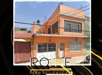 Casa de 3 habitaciones, Gustavo A. Madero · Casa de Recuperacion Bancaria Muy Cerca de Bosques!