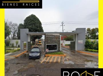 Casa de 3 habitaciones, Uruapan · Casa en Venta en Av Zumpimito 1110 Uruapan Michoacán Maja675