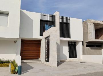 Casa de 4 habitaciones, Querétaro · Se Vende Casa Impecable de Cuatro Recamaras. Ahc