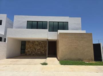 Casa en condominio · 295m² · 4 Recámaras · 2 Estacionamientos · Casa en Venta Privada Residencial Parque Natura, Cholul, Merida, Yucatan