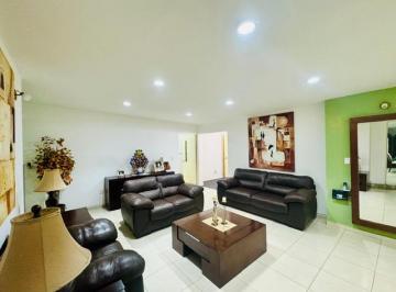 Casa de 5 habitaciones, Cuautitlán · Casa en Venta o Renta en El Fracc. Paseo de Santa María, Cuautitlán