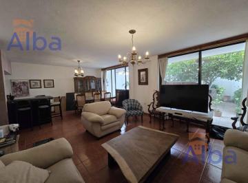 Casa · 298m² · 3 Recámaras · 2 Estacionamientos · Casa en Venta Sobre Av Monte Blanco, Trojes de Oriente