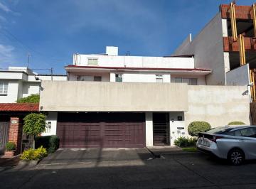 Casa de 4 habitaciones, Huixquilucan · Casa en Venta Fuente de Lourdes, Tecamachalco