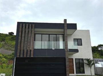 Casa · 263m² · 3 Recámaras · 2 Estacionamientos · Casas de Lujo en Preventa I Punta Tiburon I Laguna VI