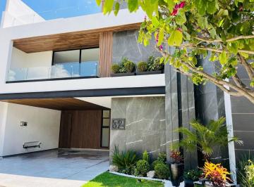 Casa · 391m² · 5 Recámaras · 2 Estacionamientos · Casa - Cascatta