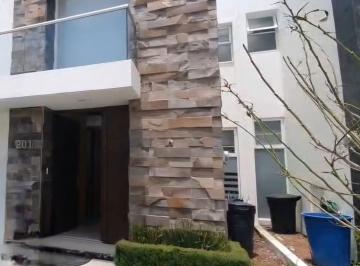 Casa en condominio · 169m² · 3 Recámaras · 2 Estacionamientos · Casa en Venta Parque Aretha, Lomas de Angelópolis - (4)