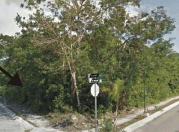 Terreno / Lote · 2098m² · Terreno en Venta en Playa del Carmen