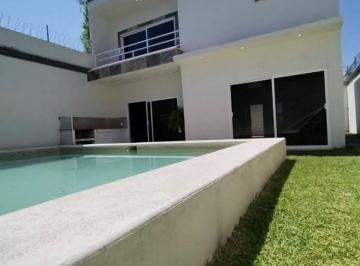 Casa · 140m² · 2 Recámaras · 2 Estacionamientos · Casa - Emiliano Zapata