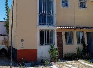 Casa de 3 habitaciones, Zapopan · Casa en Venta en Circuito La Calma