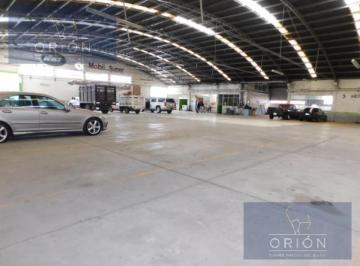 Bodega comercial · 2400m² · 20 Estacionamientos · Bodega en Renta en Queretaro Zona Centro