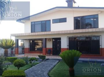 Casa · 409m² · 3 Recámaras · 3 Estacionamientos · Casa - Yurecuaro Centro