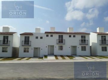 Casa en condominio · 69m² · 3 Recámaras · 1 Estacionamiento · Casa Nueva en Venta en Querétaro Dentro de Condominio con Alberca