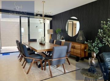 Casa en condominio · 277m² · 3 Recámaras · 2 Estacionamientos · Casa Venta El Refugio Cerca Uaq Campus Aeropuerto