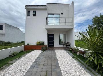 Casa · 137m² · 3 Recámaras · 2 Estacionamientos · Casa en Venta Cuidad Maderas