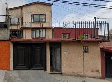 Casa de 4 habitaciones, Cuajimalpa de Morelos · Casa en Remate en Cuajimalpa de a Morelos