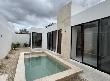 Casa · 170m² · 3 Recámaras · 2 Estacionamientos · Venta de Casa en Fraccionamiento Amaranta Mérida Yucatán Conkal