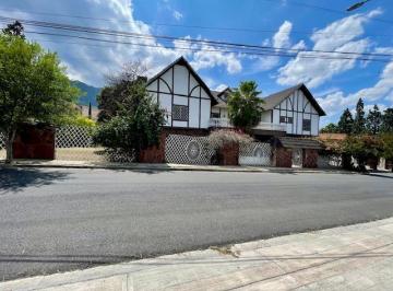 Terreno / Lote , San Pedro Garza García · Terreno en Venta Lomas del Valle (Casa Para Demoler o Remodelar)