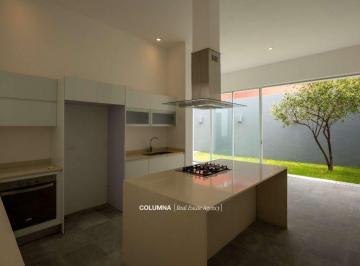 Casa de 3 habitaciones, Zapopan · Casa en Venta por Valle Real