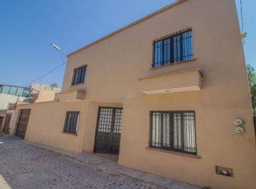 2e23ae87b30bb8ac0c662e2b815450601f47ca77110d734dd630382cc9605f12 · En Venta Casa con Departamento en San Miguel – a 10 Min Caminando Al Centro