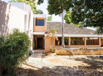 Casa · 894m² · 6 Recámaras · Casa en Venta en La Colonia México Norte